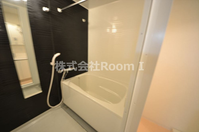 【浴室】 | ミコノス北浜 | コンパクトで使いやすいお風呂です