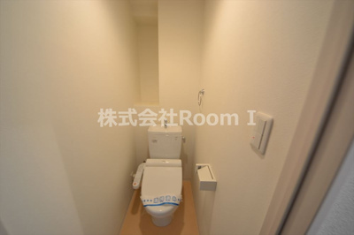 【トイレ】 | ミコノス北浜 | ゆったりとした空間のトイレです