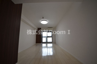 【居間・リビング】 | ミコノス北浜 | 使いやすいリビングです