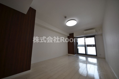 【居間・リビング】 | ミコノス北浜 | リビングです