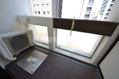 【バルコニー】 | ミコノス北浜 | お洗濯にも便利なバルコニー付き