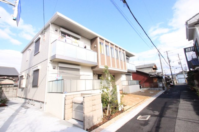東大阪市小若江１丁目のアパートの外観