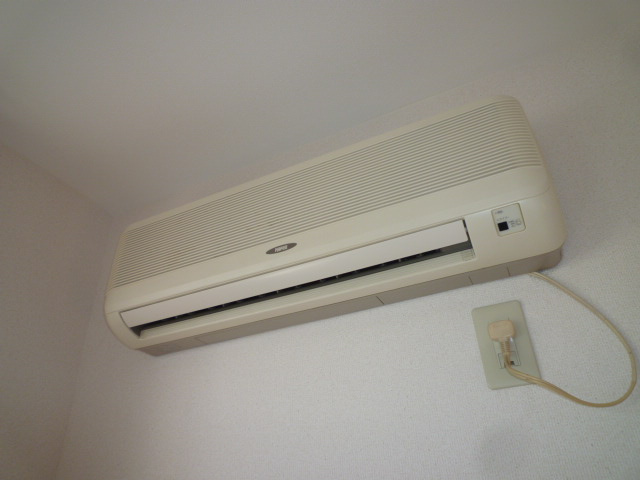 メゾン・エクランタンⅡの設備|エアコン