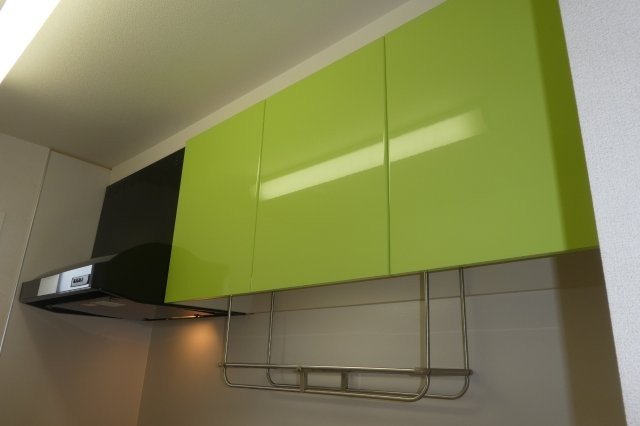 メゾン・エクランタンⅡのキッチン|吊戸