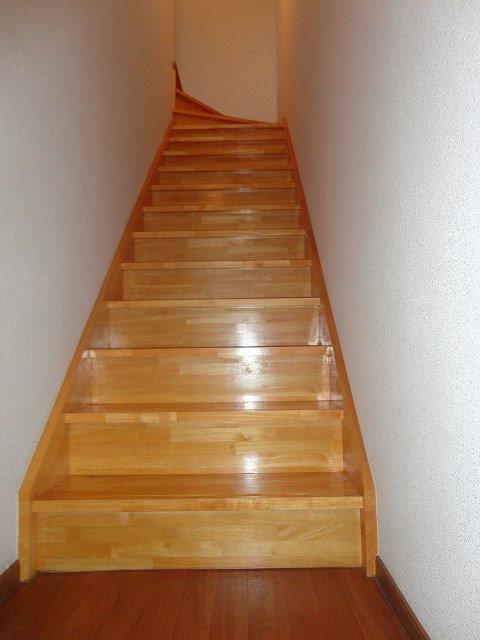 エントピア名和北Bの玄関