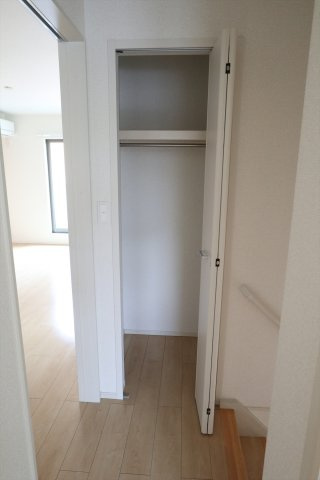 ヴィラ　エンジェル　Bの収納