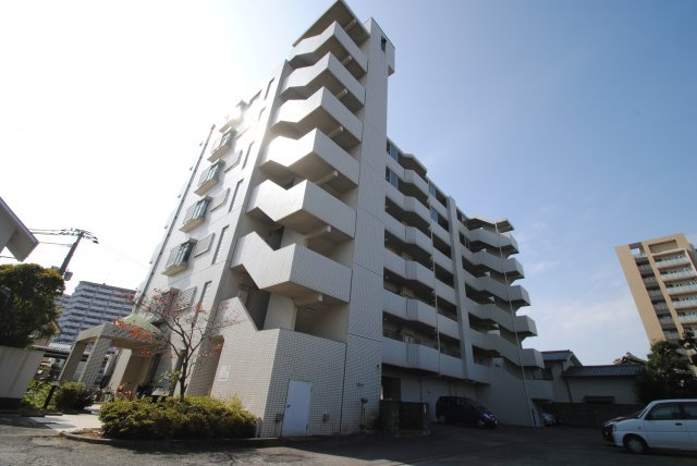 レジデンス高屋敷の外観