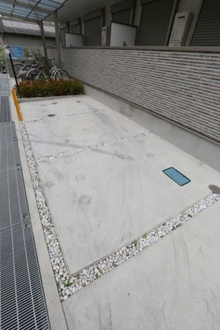 【駐車場】 | アヴェニール千里丘東