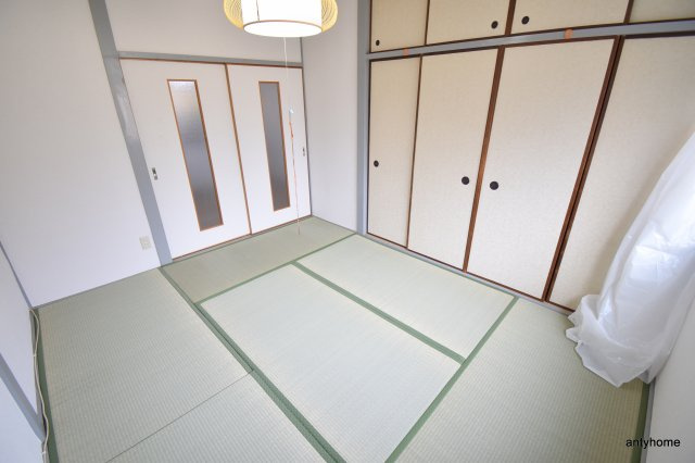 江坂ビル　仲介手数料無料の寝室