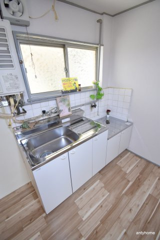 江坂ビル　仲介手数料無料のキッチン