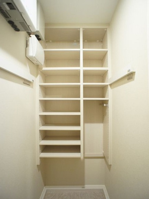 【その他】 | セレッソ | 玄関収納付きです♪