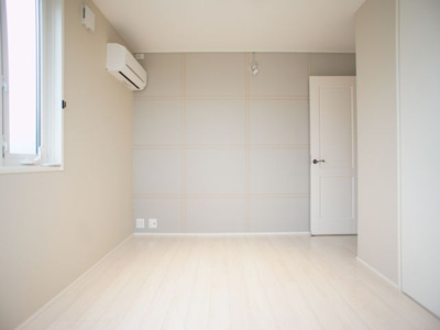 【寝室】 | セレッソ | エアコン付きの北側洋間です。