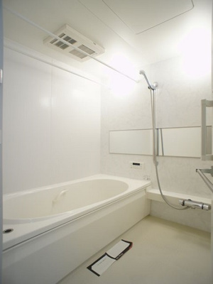 【浴室】 | セレッソ | 浴室換気乾燥機と追い焚き機能が付いています♪