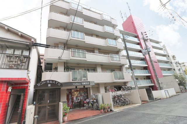 セントラルハイツ灘の外観|落ち着いた雰囲気の外観です