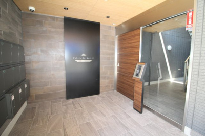 【エントランス】 | パレ　ドゥ　ソレイユ