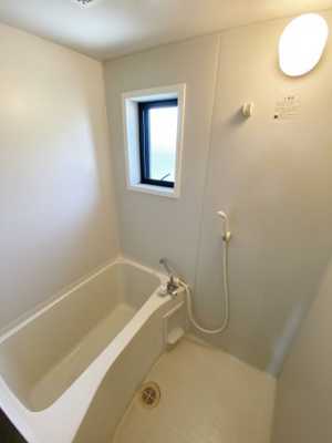 【浴室】 | サンシャイン白馬A | ※同物件、別のお部屋の写真です。設備は現況に従います。