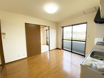 【居間・リビング】 | サンシャイン白馬A | ※同物件、別のお部屋の写真です。設備は現況に従います。