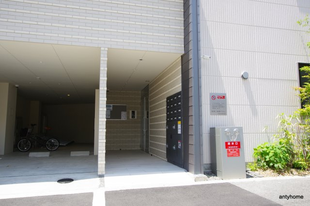 ベルフール吹田 仲介手数料無料のエントランス