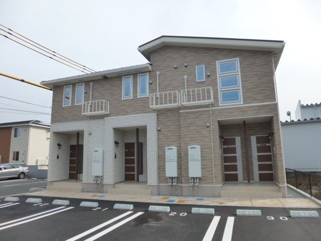 総社市総社３丁目のアパートの外観