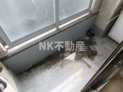 【バルコニー】 | 八戸ノ里プラザ（八戸ノ里賃貸） | 外からの目が気にならないバルコニーで洗濯物が干せます