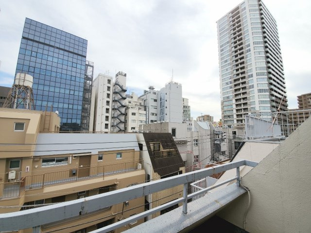 清水ビルの展望