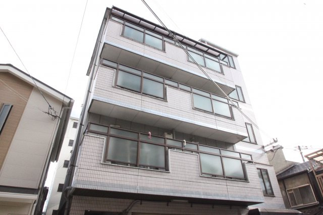 プレアール小阪Ⅱの外観