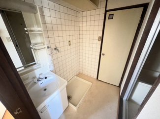 【洗面所】 | ファミーユシノハラ・