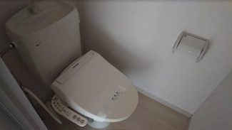 【トイレ】 | フローラ本多 | ネット無料。清潔感のあるトイレです
