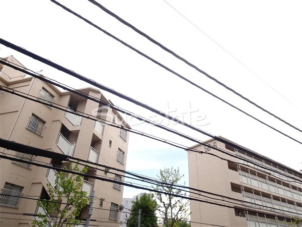 ライオンズヴィアーレ幡ヶ谷の展望