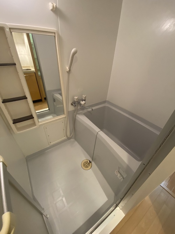 エステムコート御所南Ⅱの浴室