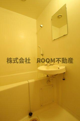 ロワイヤルヒルズ都城の浴室|コンパクトで使いやすいお風呂です