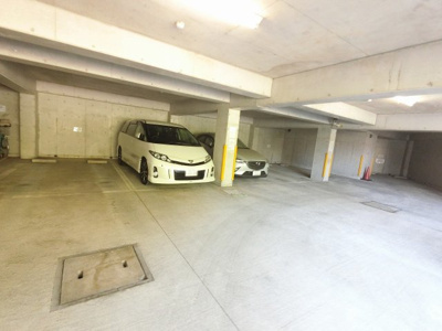 【駐車場】 | リーベスト保土ヶ谷 | 平置き駐車場です。