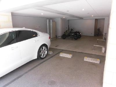 エステムプラザ京都三条大橋の駐車場