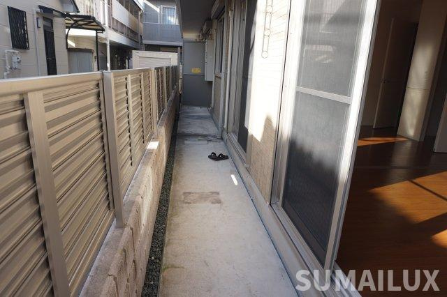 熊本市中央区帯山１丁目のアパートのバルコニー