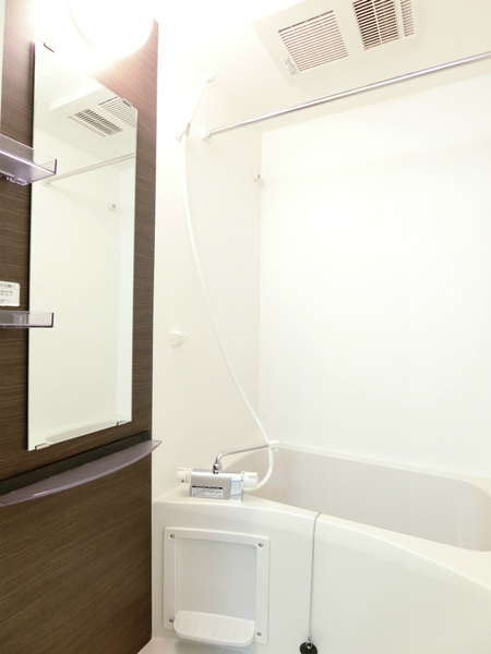 リブリ・橘の浴室