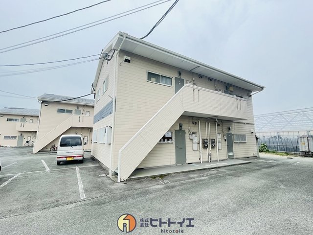 アベニュー平田の外観
