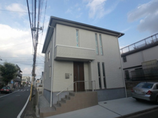 【駐車場】 | いつでも目の届く敷地内に駐車場があります♪荷物がかさばりがちなお買物にも、敷地内駐車場があると便利ですよね☆