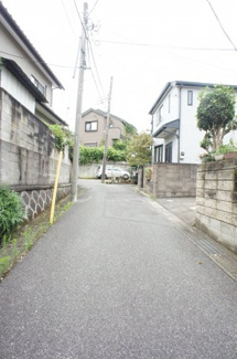 【前面道路含む現地写真】