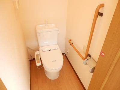 こまかも川の内装|ウォシュレット