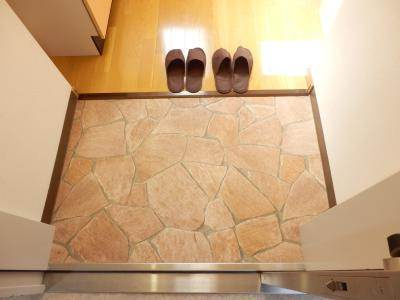 こまかも川の内装|玄関