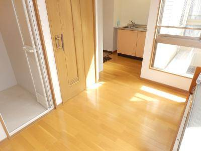 こまかも川の内装|室内