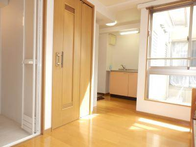 こまかも川の内装|室内