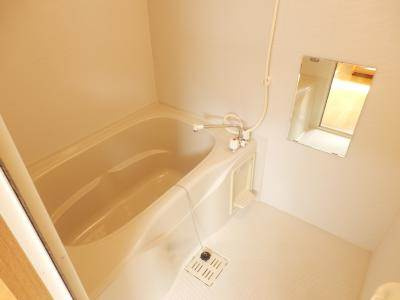 こまかも川の内装|お風呂