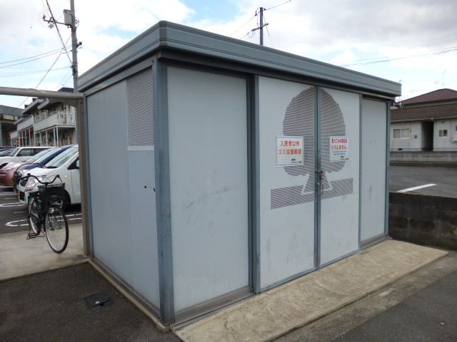 ソレールＢのその他共用部分|敷地内ゴミステーション