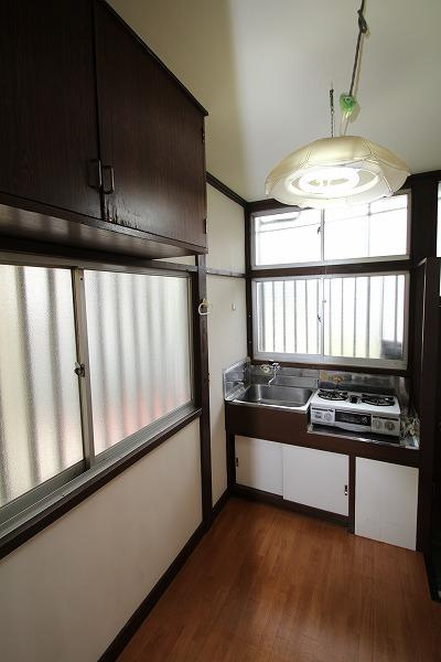 佼和荘のキッチン|お料理しやすいキッチンです