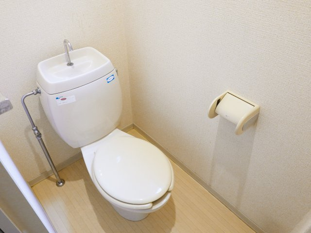 ラベンダーのトイレ