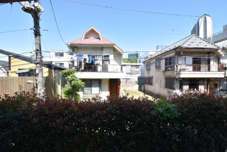 【展望】 | 物件のお問い合わせは、 ０１２０－７００－９６８までお気軽にどうぞ！
バルコニーからの眺望　閑静な住宅街に位置しています