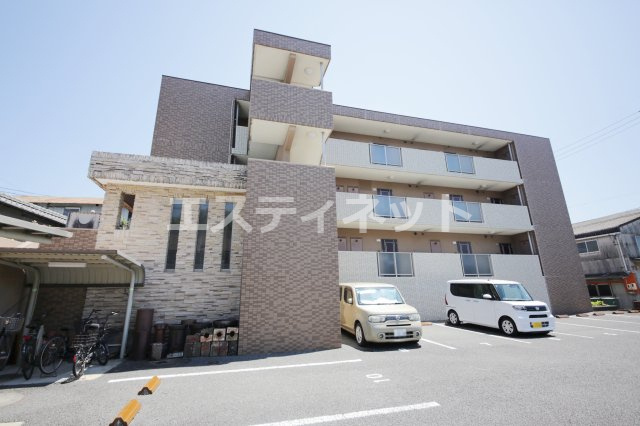 GRANDEUR陶館の外観