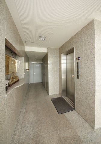 森ビルⅡ　２F　事務所のロビー