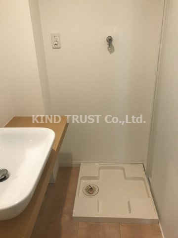 ローゼオ天神橋筋六丁目の洗面所|スペースが確保できる洗面所です